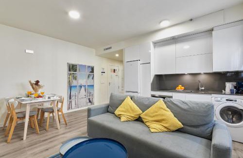 Cruz de Humilladero Apartment | Maser Suite Station