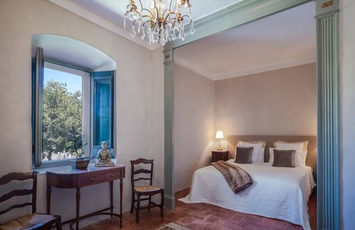 Sant Pere de Ribes Villa | Masia Victoria - luxe private manor with Pool & Wi-Fi
