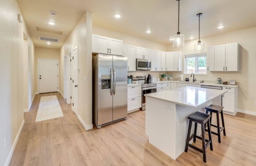 Florence House | Massive new build 3 bedroom!