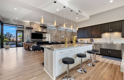 Indio House | Massive Private 9-bedroom 28 bed + all the amenities Estate