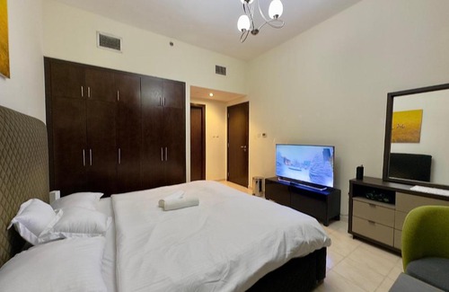Barsha Heights House | Master Bedroom
