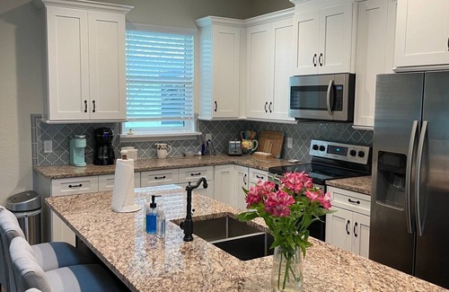 Avalon by the Sea House | Master on 1st Floor! Stylish Beach House Steps From Ormond Beach & near Daytona