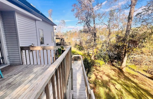 Martinez House | MASTER'S TOURNAMENT RENTAL. 5 MILES FROM COURSE.