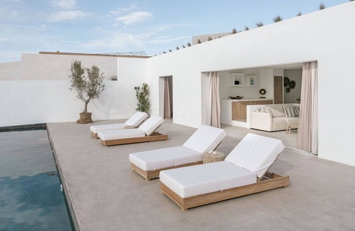 Oia Villa | Master Santorini Villa | 4 Bedrooms | Villa Paradiso Marino | Private Heated.