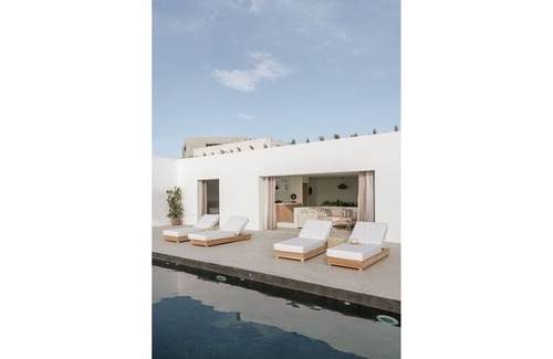 Oia Villa | Master Santorini Villa | 4 Bedrooms | Villa Paradiso Marino | Private Heated.