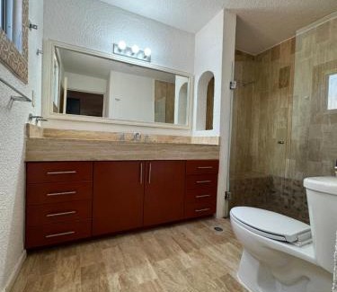 Zona Hotelera House | Master Suite In Beach House Pok