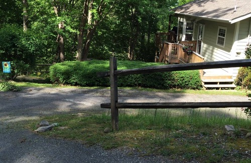Maggie Valley House | MASTERS VIEW- 3BR,2 BA PICTURESQUE VIEW OF THE SMOKEY MOUNTAINS FROM THE HOT TUB