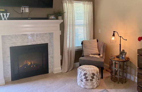 Bath House | MASTERS WEEK Rental! COZY & CLEAN! 8 mi to Augusta National!