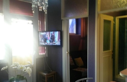 Dorcol Apartment | Mateolaura center apartment