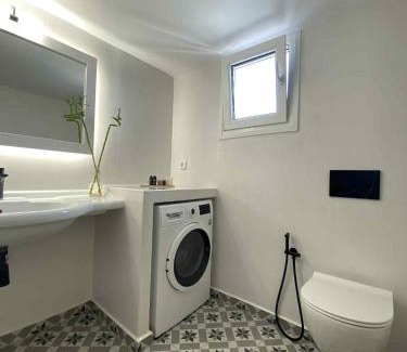 Triovasalos Apartment | Matilda Milos - Cycladic Living
