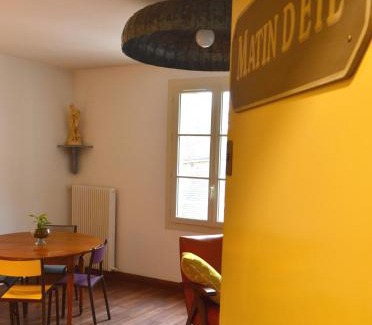 Chartres Apartment | Matin d'été