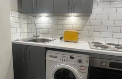 Eastleigh Apartment | Matipa-Given Apartments Eastleigh Southampton - One-Bedroom Apartment