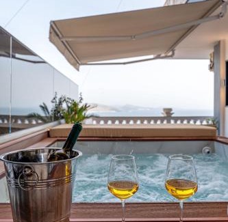 Qender Apartment | Mato Luxury Apartments