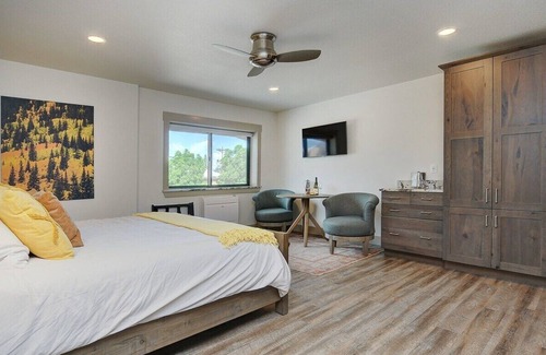 Westcliffe Apartment | Mattie's Lofts has transitioned to new management.