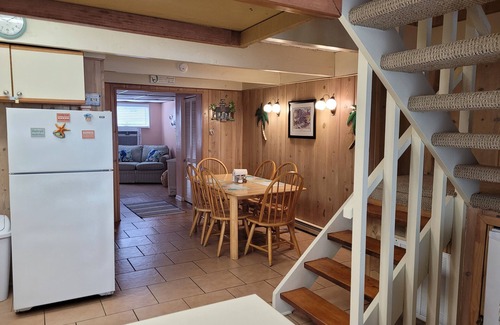 Ocean City House | Mature adults and families 25+ older