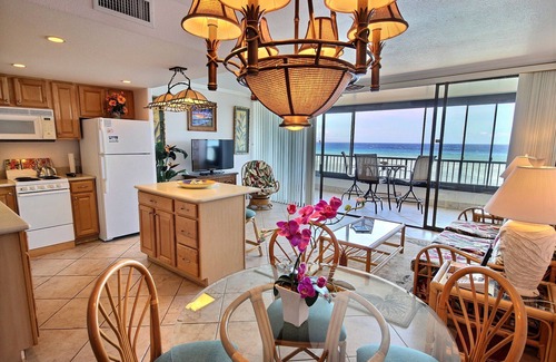 Honokowai Condo | MAUI OCEAN Beach FRONT AMAZING VIEWS AUGUST SPECIAL 245 nightly