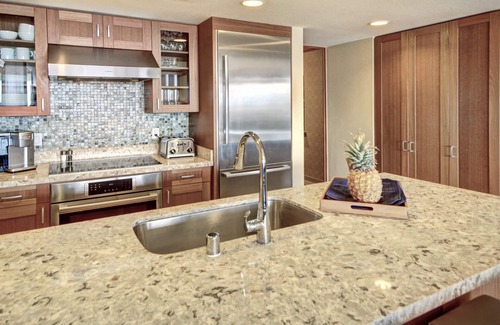 Kaanapali Villa | Maui Resort Rentals: Hyatt Residence Club – 2BR Oceanfront Middle Floor VIlla