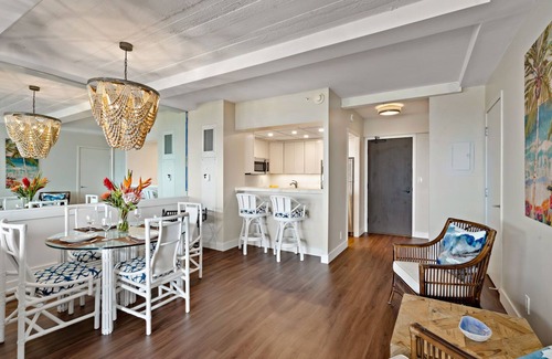 Kaanapali Condo | Maui Resort Rentals: The Whaler 1020 - Luxurious 10th Floor 1BR w/Gorgeous Ocean and West Maui Mountain Views!
