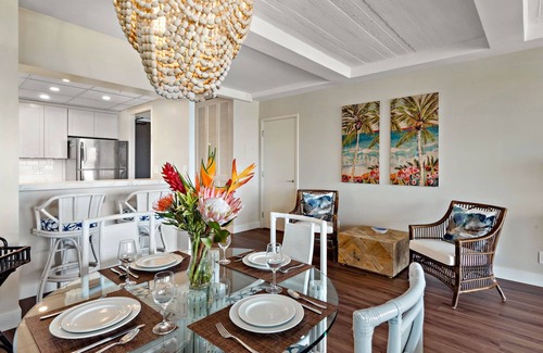 Kaanapali Condo | Maui Resort Rentals: The Whaler 1020 - Luxurious 10th Floor 1BR w/Gorgeous Ocean and West Maui Mountain Views!