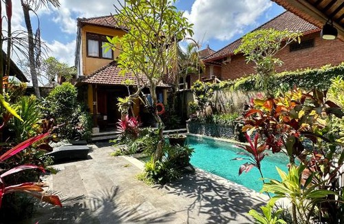 Nyuh Kuning House | Mawa House