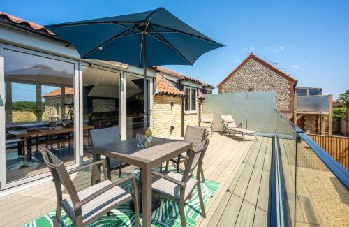 Titchwell House | May Cottage & In Focus