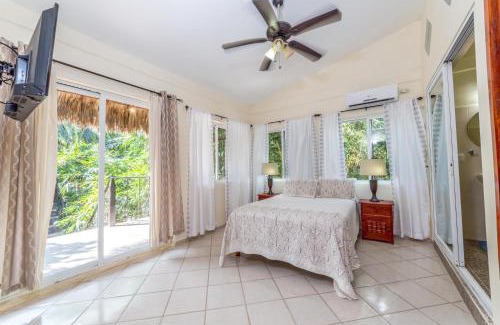 Chiquila Hotel | Mayan Villas Inn a Dream Vacation B&B
