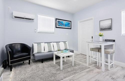 Hollywood Apartment | Mayas Blue Lagoon Luxury Suite #2