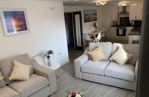 Plymouth Apartment | Mayflower by Pureserviced