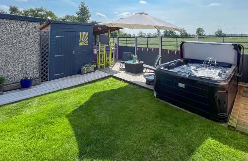 Crowle House | Mayglen