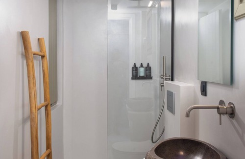 Naousa Hotel | Mazee Paros