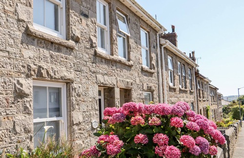 Chysauster Cottage | Mazey Cottage