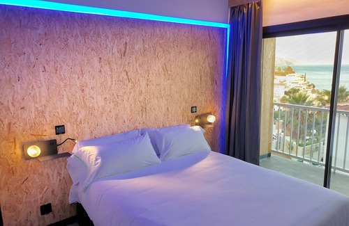 Nerja Hotel | MB Hostels Premium Eco