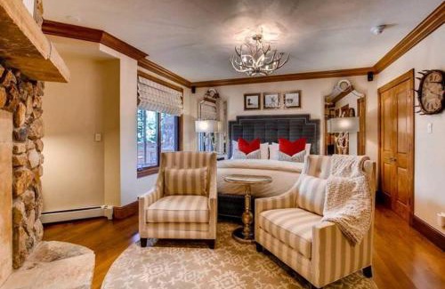 Highlands Townhomes Apartment | McCoy Peak 201 by East West Hospitality