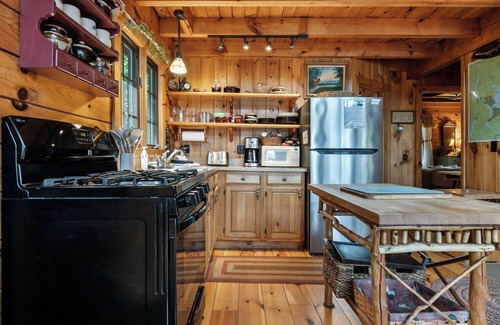 Rangeley House | McDonnell - Beautiful Log Home on Rangeley Lake!