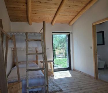 Sakës House | Me Ra, Mrizi Zanave