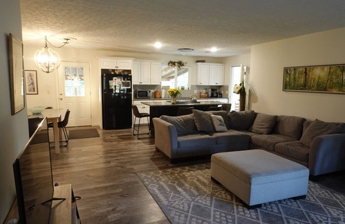 Logan Cottage | Meadow Lane In Hocking Hills