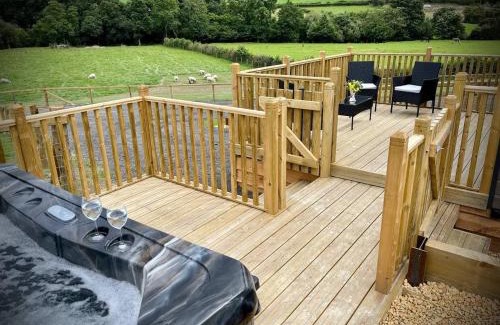 Rhayader House | Meadow Retreat