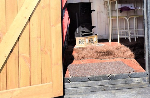 Rhayader Cabin | Meadow Shepherds hut