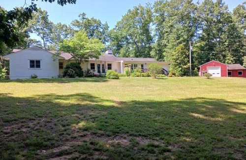 Batesville House | Meadow View Acres - 6 acre spacious estate 20 min from UVA