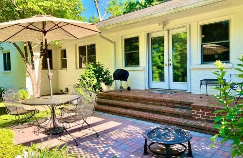 Batesville House | Meadow View Acres - 6 acre spacious estate 20 min from UVA