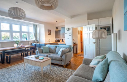 Binham House | Meadow View by Big Skies Cottages