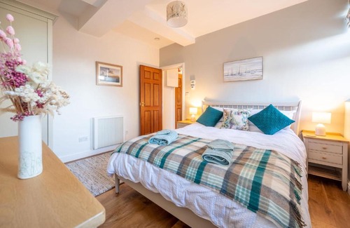 Binham House | Meadow View by Big Skies Cottages