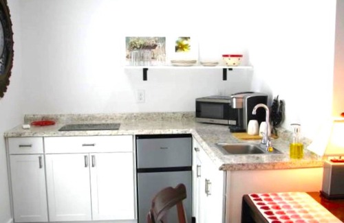 Readyville Cottage | Meadow Wood Cottage nPeaceful, Relaxing Luxury in the Country
