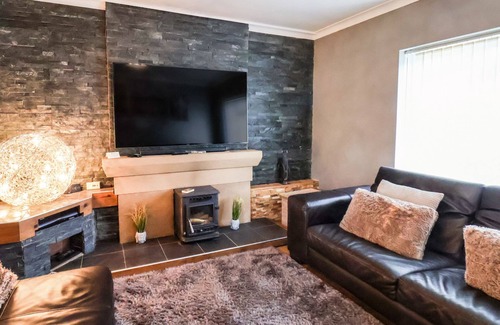 Briggswath House | MEADOWFIELD HOUSE, pet friendly, country holiday cottage in Lythe