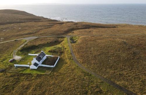 Clachtoll House | Meall Dubh - coastal cottage with stunning views