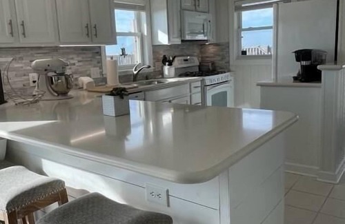 Holden Beach House | Meant To Be - Oceanfront with Pool!