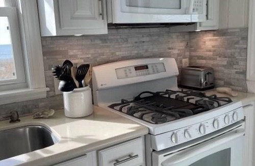 Holden Beach House | Meant To Be - Oceanfront with Pool!