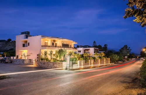 Gialos House | Mear Luxury Suite - The Ultimate Summer Nest