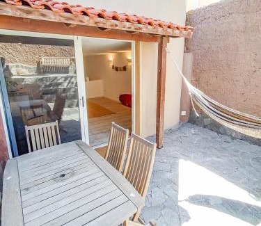 Arenas del Mar Apartment | Medano Loft 5 Min walk Seaside Sunrise