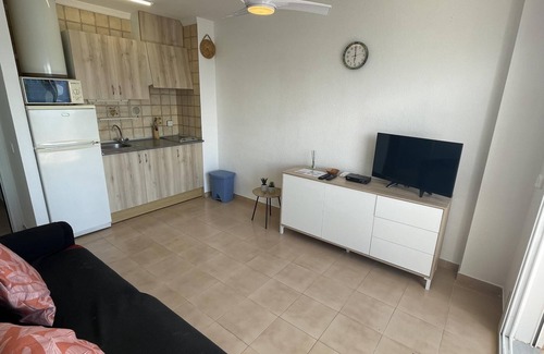 Almadraba-Canyelles Apartment | MEDI. Incredible sea views and community pool